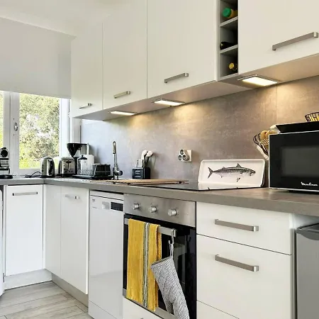Apartment Lumineux Avec Terrasse, 500m De La Plage, - Fr-1-251-576 Bormes-les-Mimosas